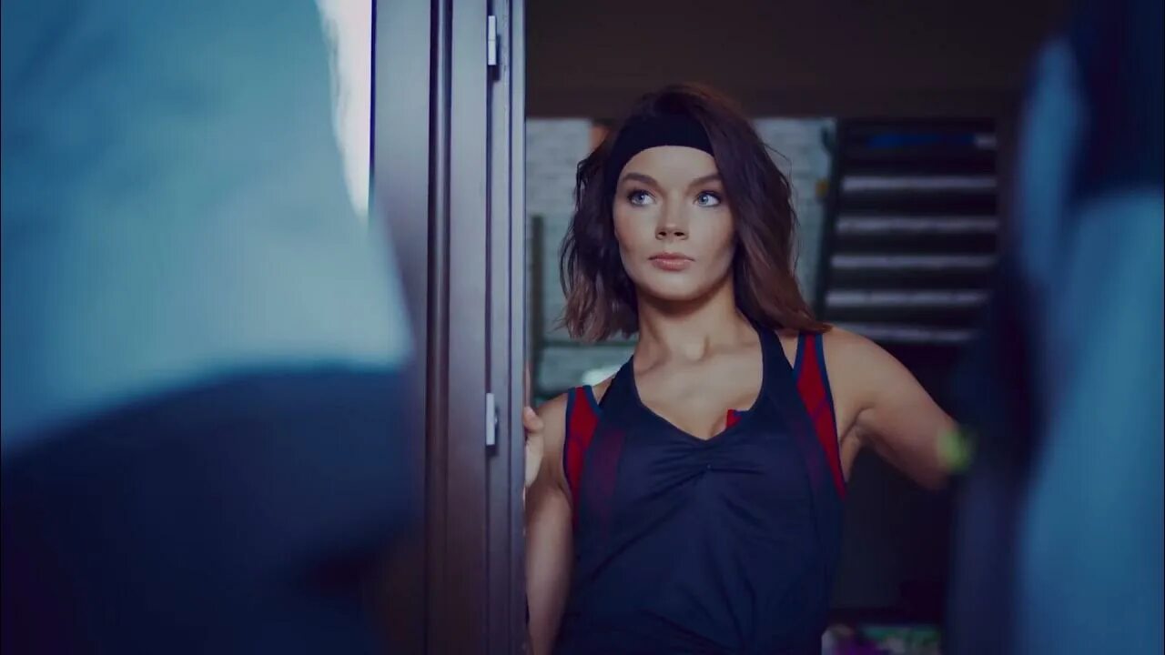 Песня morze slider. Актриса из клипа morze.