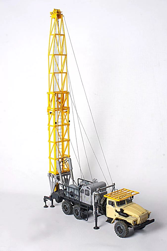 Мачта подъемного агрегата. Мачта апрс 32. Урал апрс 40 подъемник. 100. Схема буровой zj30.