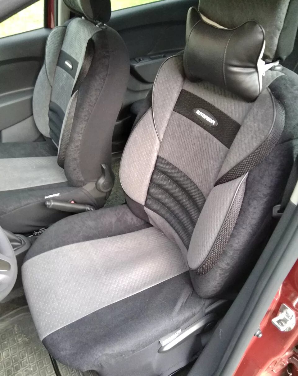 Чехлы renault sandero stepway. Чехлы на рено сандеро степвей 2. Сиденья сандеро 1. Чехлы сидений рено сандеро степвей. Чехлы на рено сандеро степвей 2.