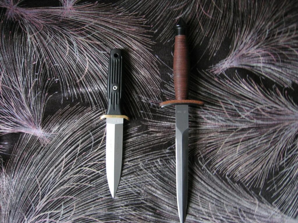 Кинжал v-42. V 42 Dagger. V-42 Stiletto. Боевой стилет v-42.