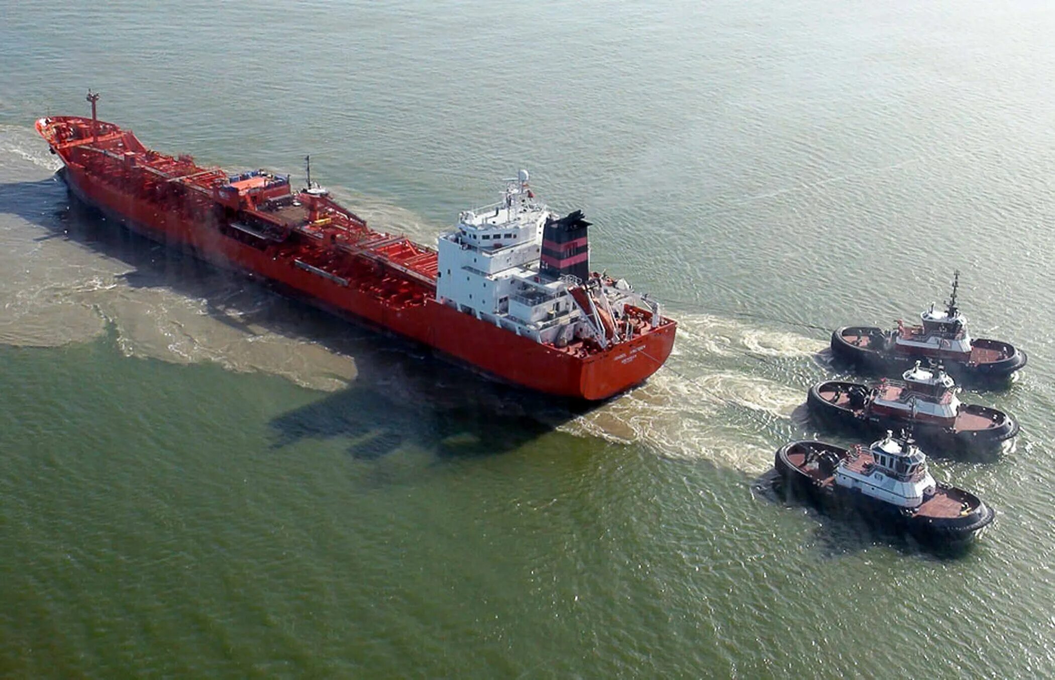 Танкер stolt groenland. Компания южная корея танкеры. Daewoo shipbuilding южная корея. Иран танкер. Танкера шлем.