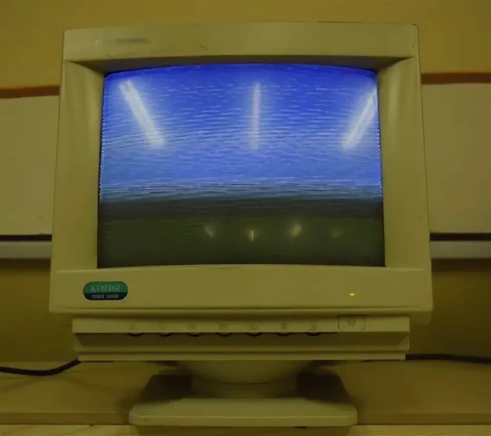 Компьютер кинескоп. Компьютер кинескоп. Старый монитор от компьютера. Компьютер кинескоп. Кинескоп элт монитора.