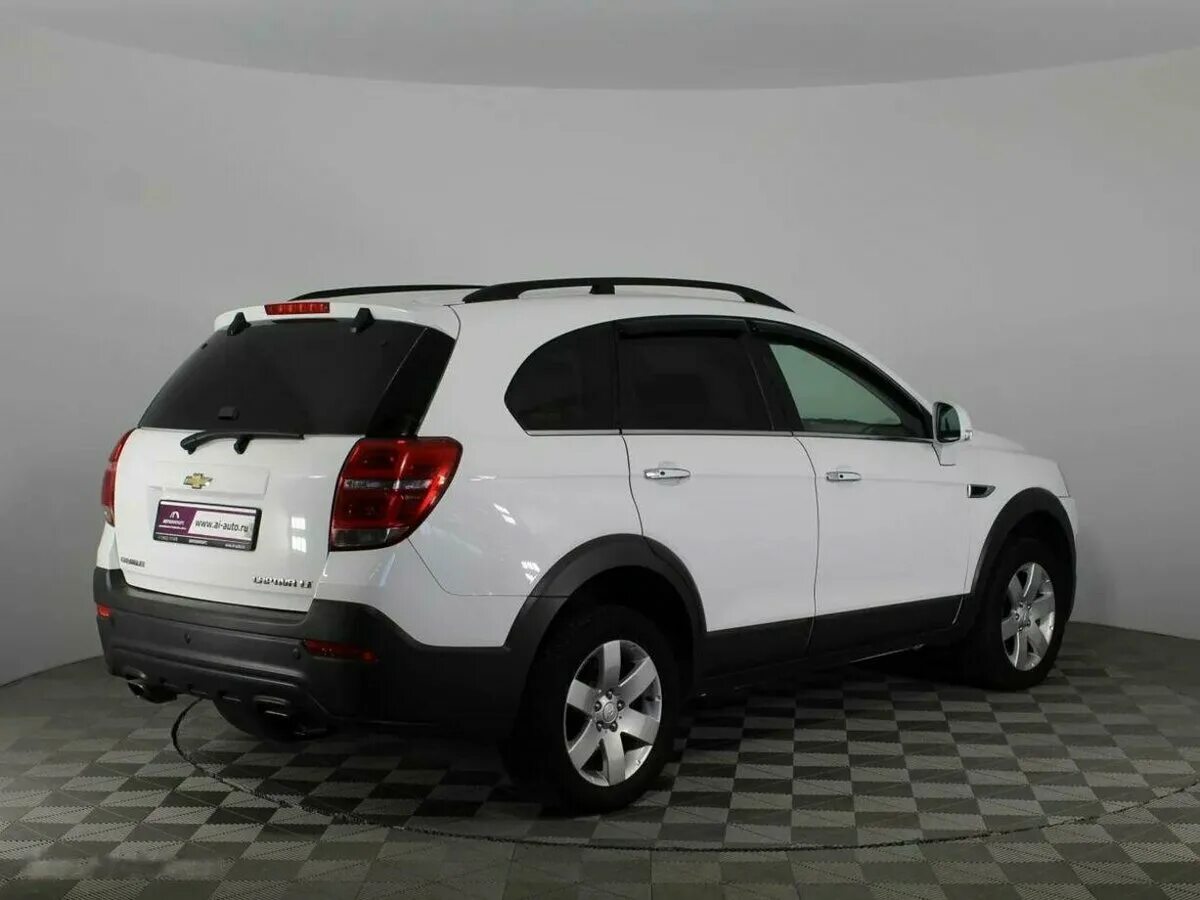 Купить шевроле каптива на авито. Chevrolet Captiva 2014. Шевроле Каптива белая 2014. Chevrolet Captiva 2013 белый. Шевроле Каптива i Рестайлинг 2.