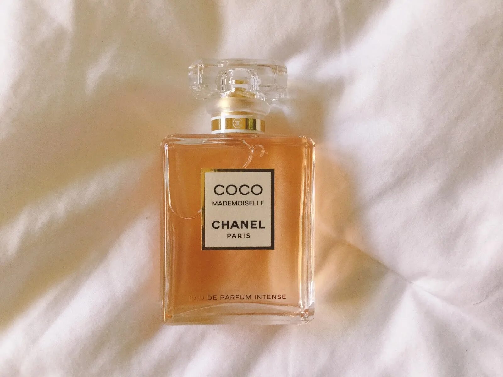 Мадмуазель speed up. Шанель коко мадмуазель. духи chanel coco mademoiselle. coco mademoiselle chanel paris. коко мадмуазель шанель розовые.