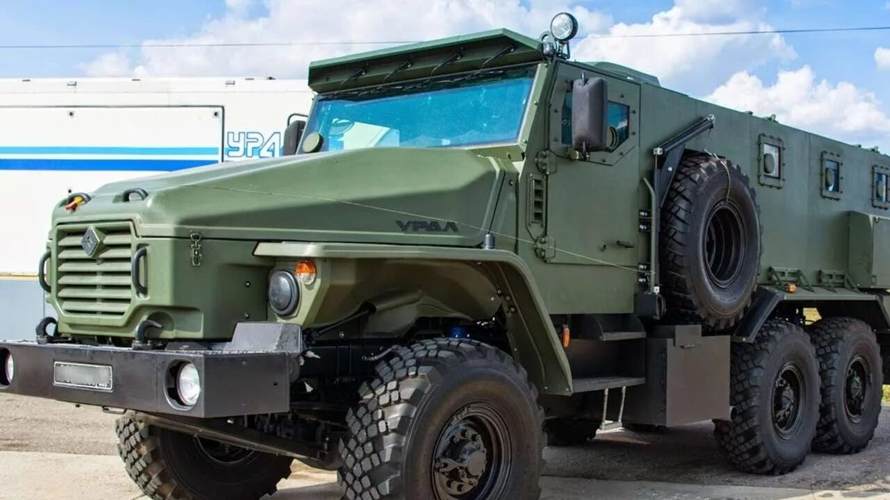 Новая "Шишига" и ещё 25 крутых колёсных машин форума "Армия-2021" Moustank Дзен