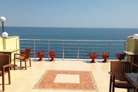 Отели первой линии с видом на море