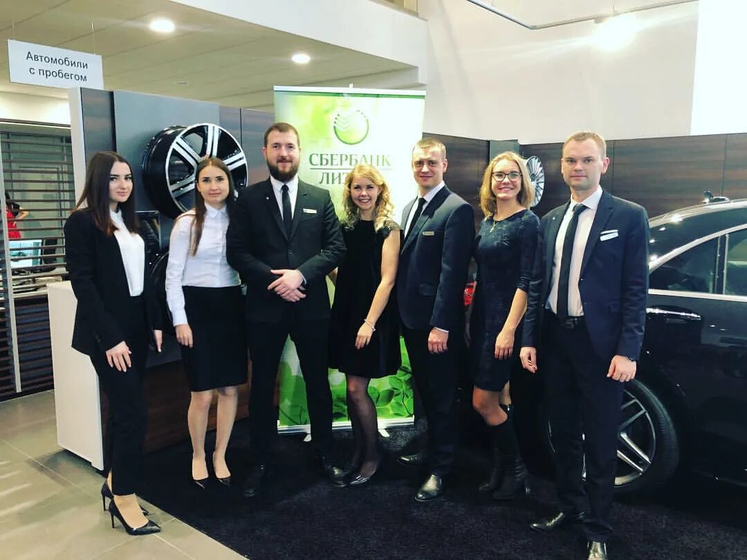 Автотехника в деревне. Рта мб. Группа камазов самосвалов. Рта мб. Борт кроне.