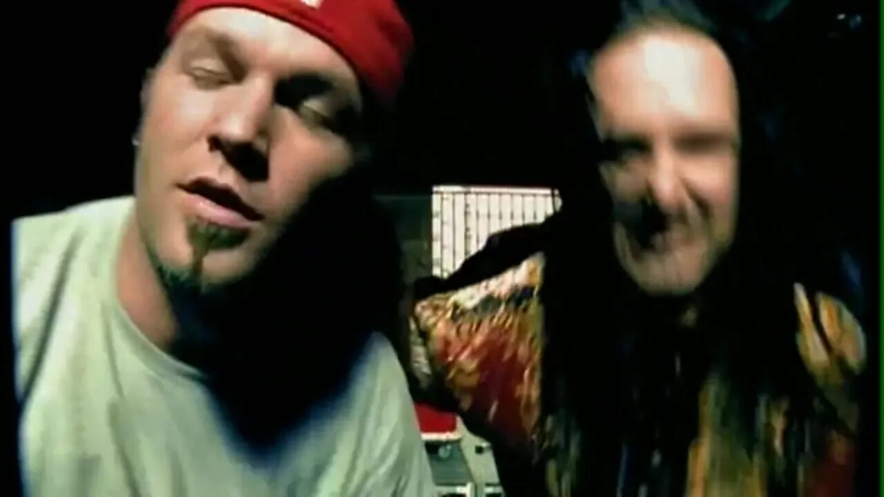 Limp break stuff. Лимп бизкит брейк стафф. Limp break stuff. Limp bizkit break stuff. Часы из пластинки limp bizkit.