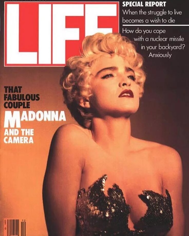 Live magazine. Мадонна 1986. Мадонна обложки журналов. Обложки журнала Life. Мадонна на обложках журналов 1986 год.