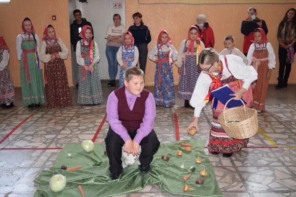 Малый имыш ужурский район красноярский край. Фольклорный ансамбль Семенов день. Семён Летопроводец праздник. Ужурское РДК. РДК Ужурского района.