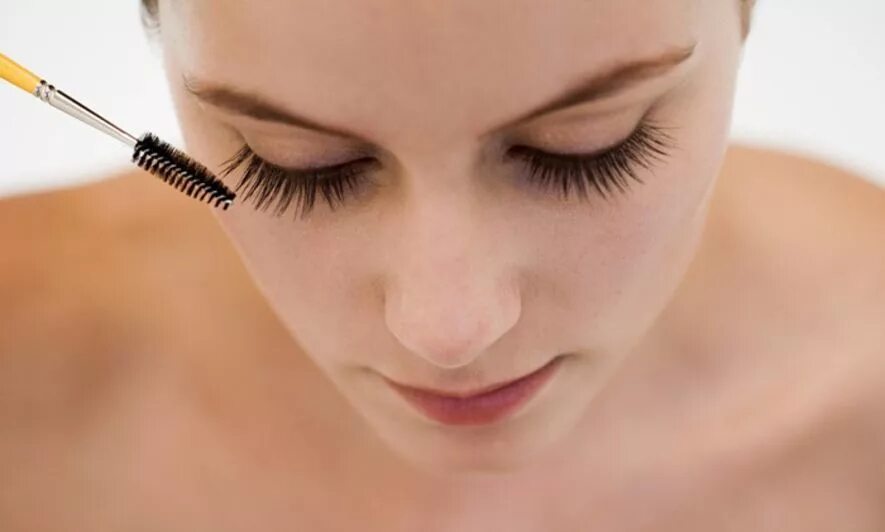 Curl lashes. Расчесывание ресниц. Расчесывайте ресницы.. Расчесывание нарощенные ресницы. Красивые накрашенные ресницы.