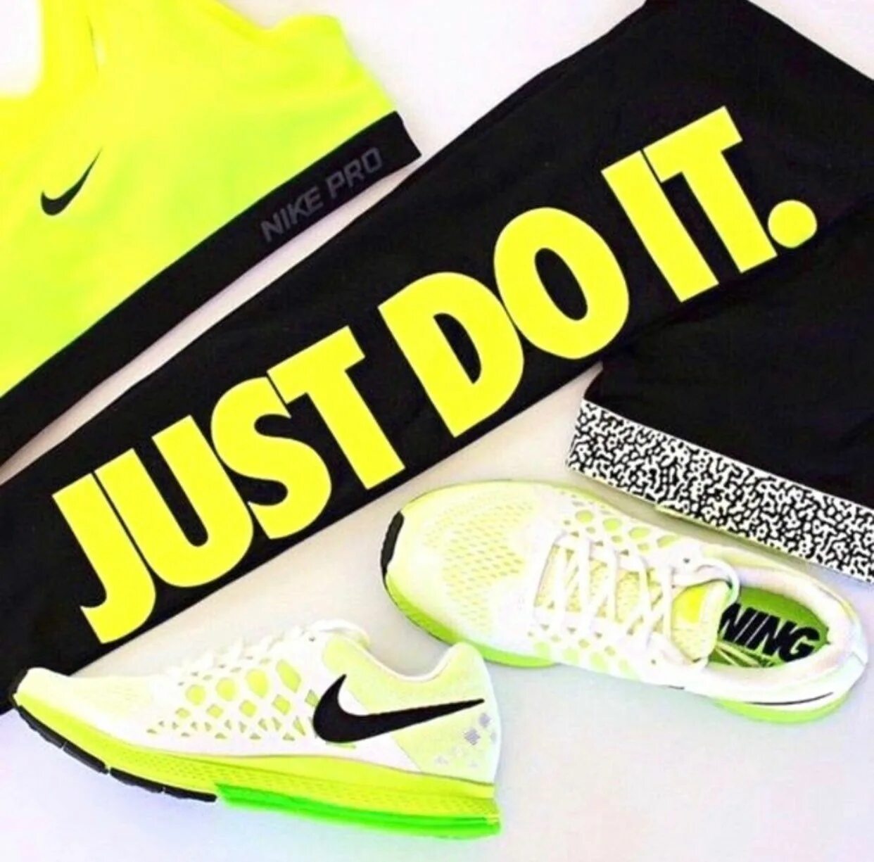 Найк just do it. Nike just do it. Nike слоган. Найк Джаст Ду ИТ кроссовки.