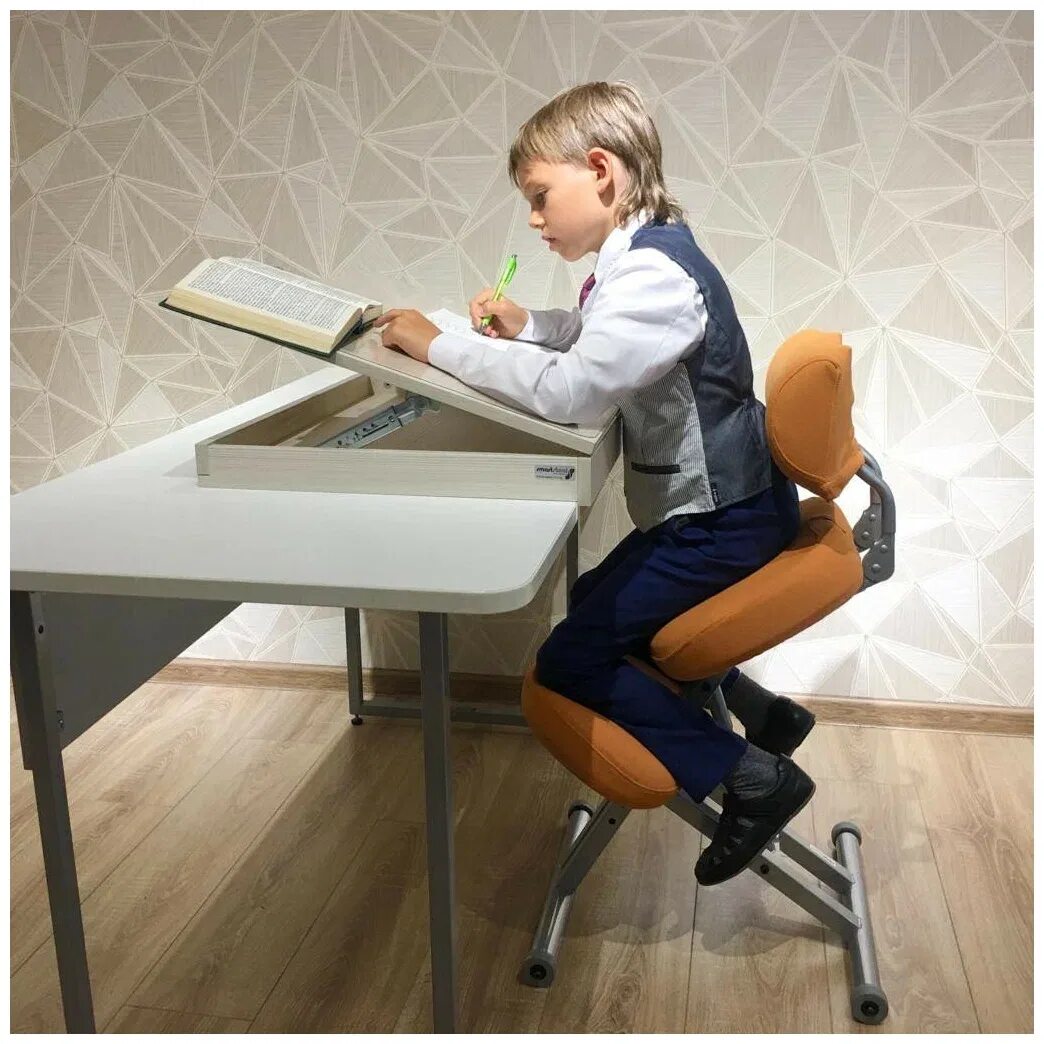 Место есть стулья