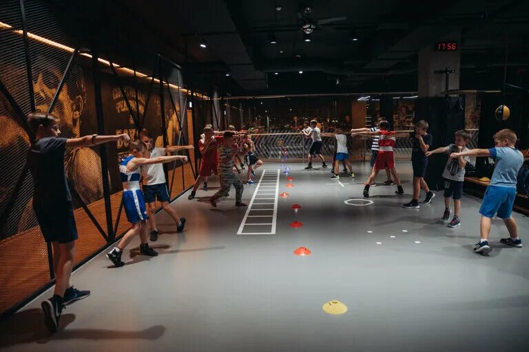 Интерьер большого боксерского зала. Бокс спб. Бокс спб. Boxing спб. Клуб сечь санкт-петербург.