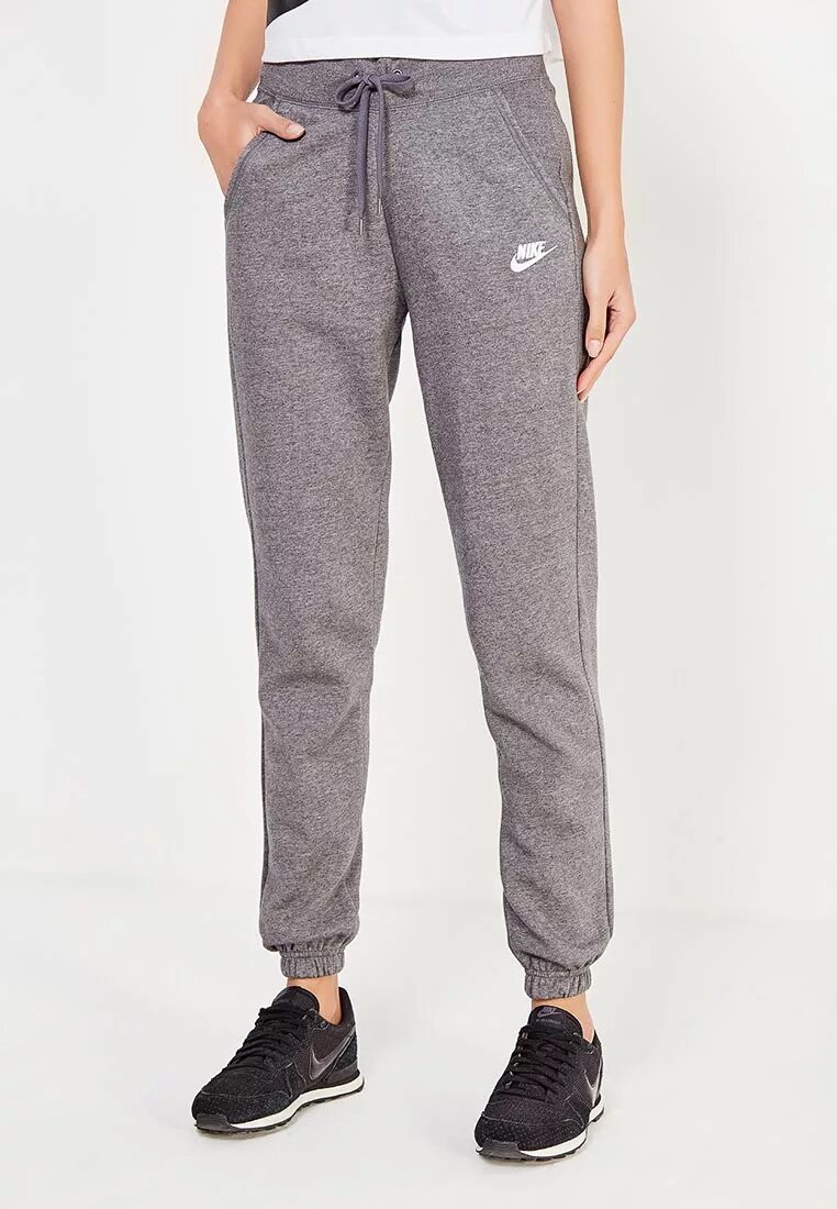 Серые спортивные штаны sassy pants. Nike sportswear essentials штаны. Новая коллекция найк брюки спортивные женские. Широкие спортивные штаны с резинкой. Спортивные брюки.