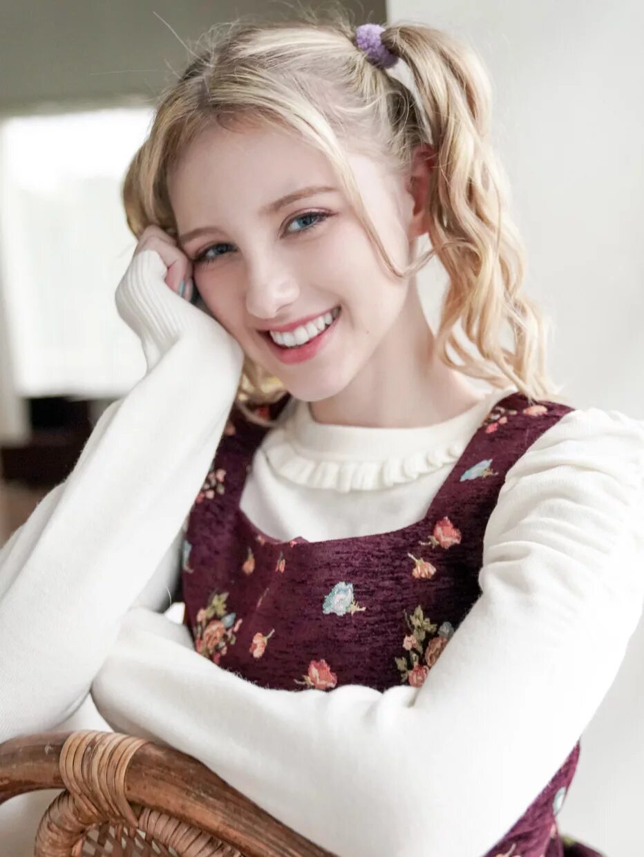 Melody marks school. Мелоди Маркс. Мелоди Маркс Melody Marks. Мелоди Маркс 2021. Melody Marks Bio.