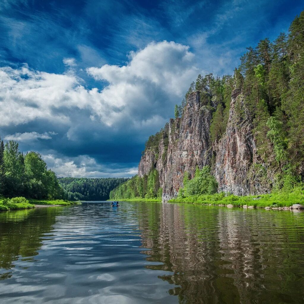 Фонды южного урала. Река чусовая. природа южного урала. река урал. гора урал удмуртия.
