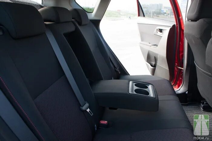 Toyota auris как снять сидение Toyota corolla, toyota auris-Снятие и установка заднего сиденья