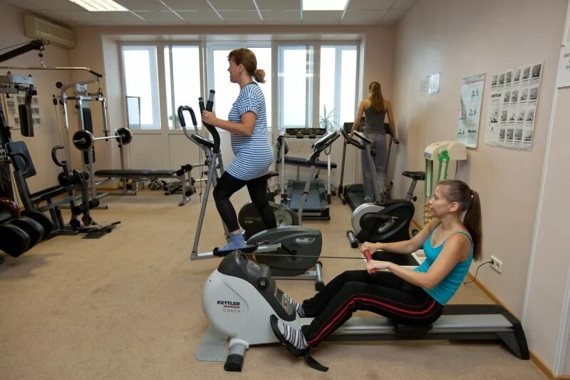 парк отель южный берег ейск. берег тренажерный зал.