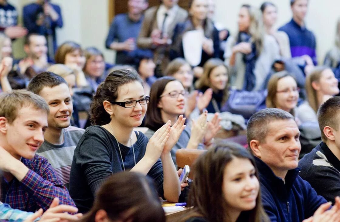 Перспективная молодежь. Молодежная аудитория. Лекция для молодежи. Студенты России.