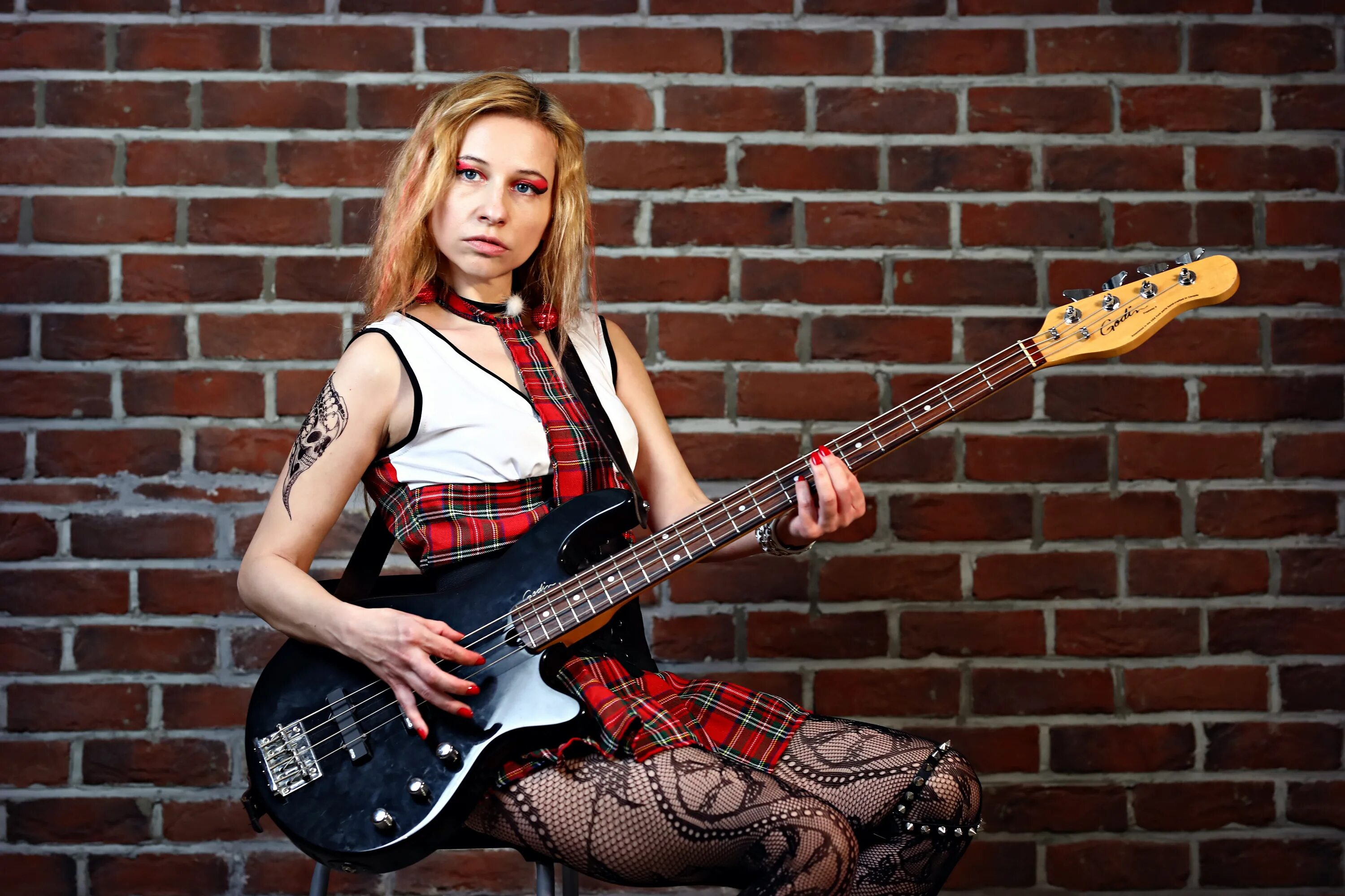 Bass girl