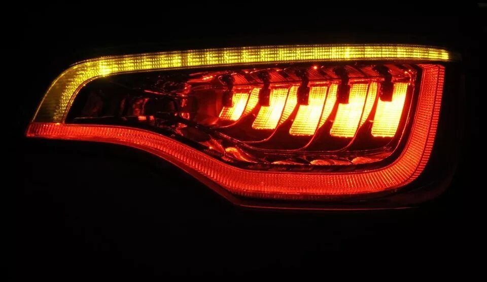 Задние фонари Audi q7 led. Задние фары Audi q7 2114. Led фары на ВАЗ 2114 задние. Задние фонари Audi q7 Full led. Поворотник фары задний