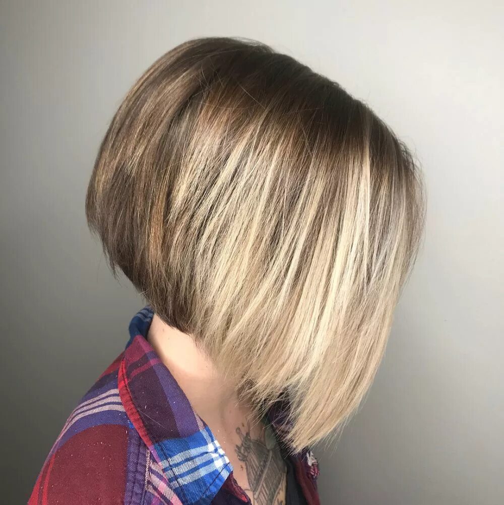 Каре блант боб 2021. Стрижка боб-каре 2022. Боб 2023. Стрижка боб-каре на средние волосы 2022. Боб 2023.