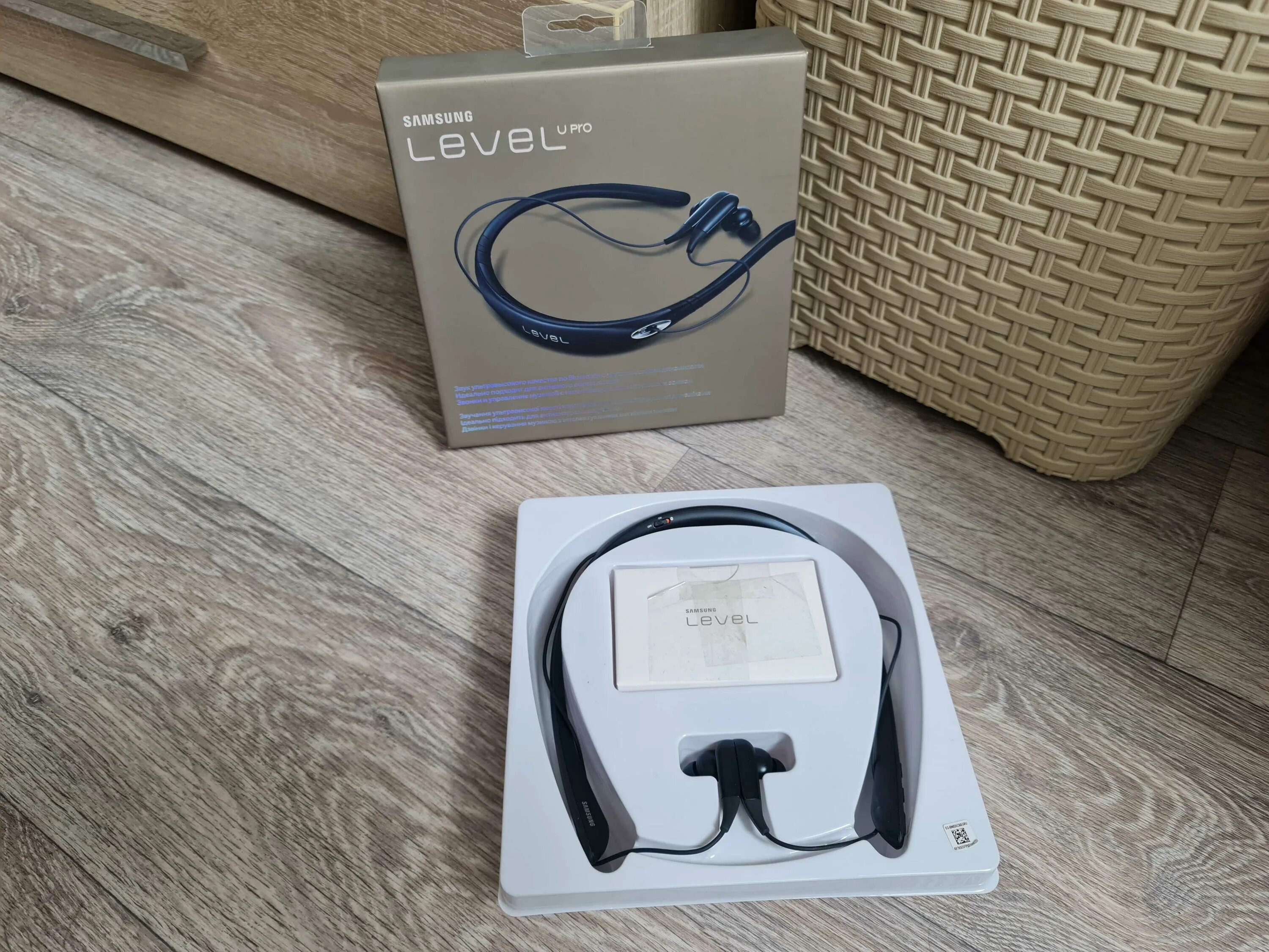 Амбрашуры самсунг level u. Samsung level u. Беспроводные bluetooth наушники тяжелый бас samsung galaxy level u2. Samsung level u. Samsung level u.