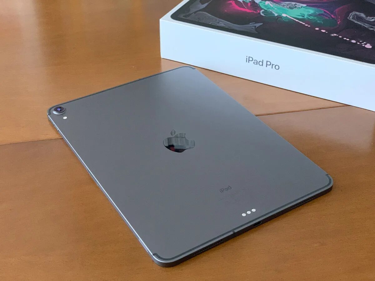 Ipad pro 11 inch. Apple ipad pro 11 2018. Ipad pro 2018 11 backlight. Планшет apple ipad pro 11 1tb wi-fi. Apple ipad pro 11 2018.