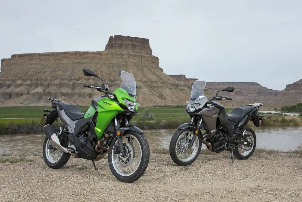Кавасаки версус 2017. Версус 300. Kawasaki versys-x 300. Кавасаки 300 кроссовер. Версус 1000.