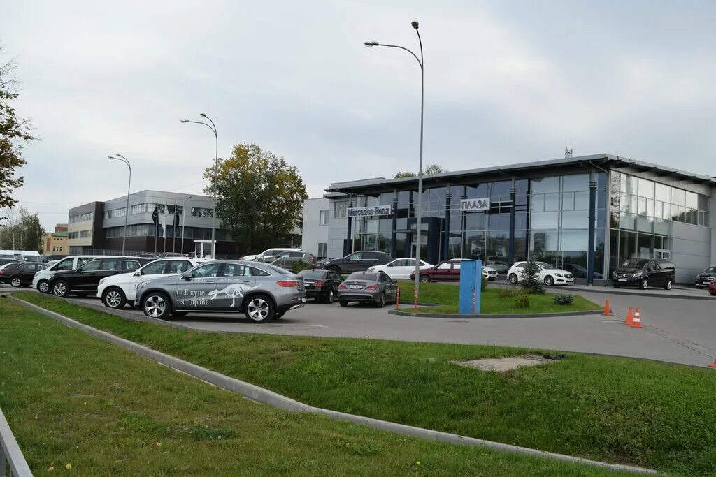 Мерседес плаза нижний. Мерседес мl 350 автосалон plaza. Плаза мерседес нижний новгород. «mercedes»: в нижнем новгороде. Мерседес плаза на гагарина нижний.