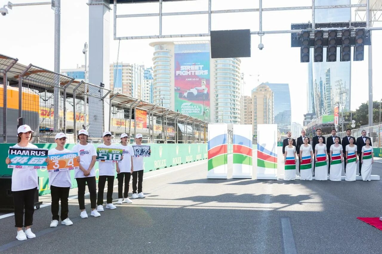 Azerbaijan Grand prix 2022. Гран при Азербайджана 2023. Гран при Азербайджана 2022. Гран при Азербайджана 2023 формула 1. Формула 1 азербайджан 2024