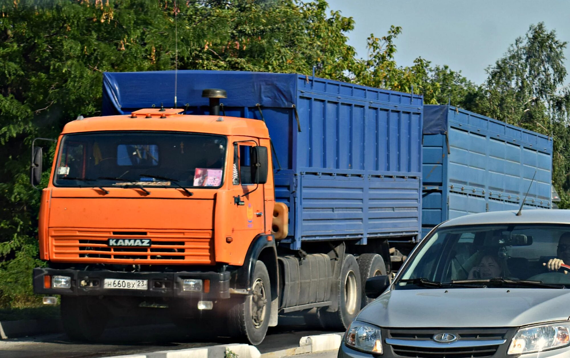 Камаз 65117 36. Где камазы найди камазы. Камаз 53212 бортовой. 2004 камаз 6522. Где камазы найди камазы.