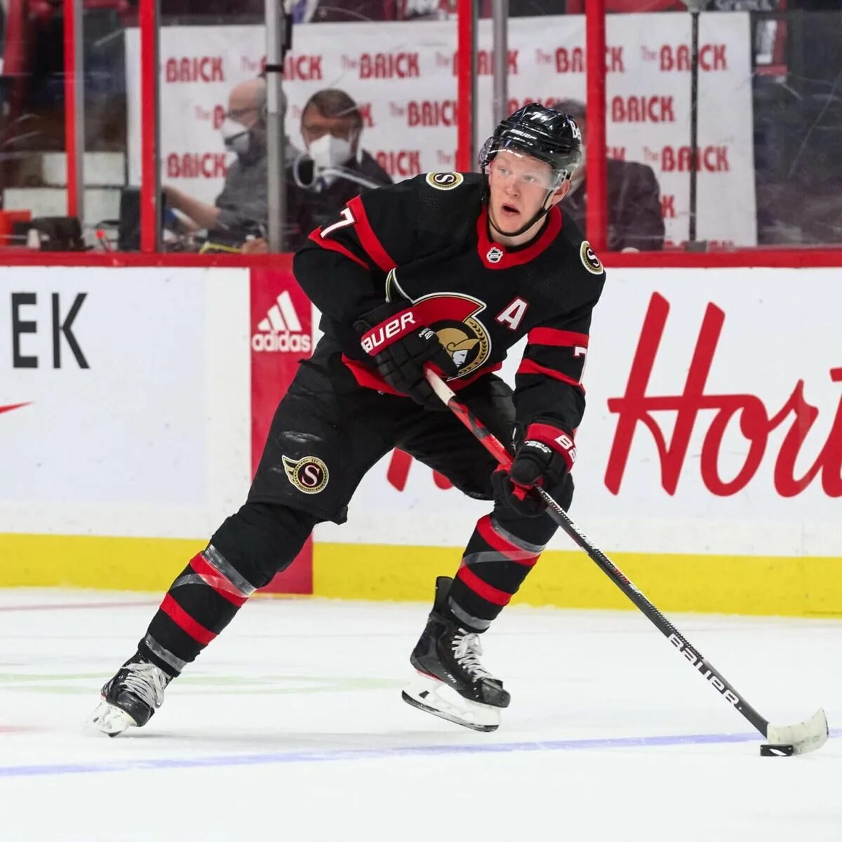 Yahoo nhl. Брейди Ткачук. Brady Tkachuk хоккеист. Ткачук Оттава. Tkachuk Оттава Сенаторз.