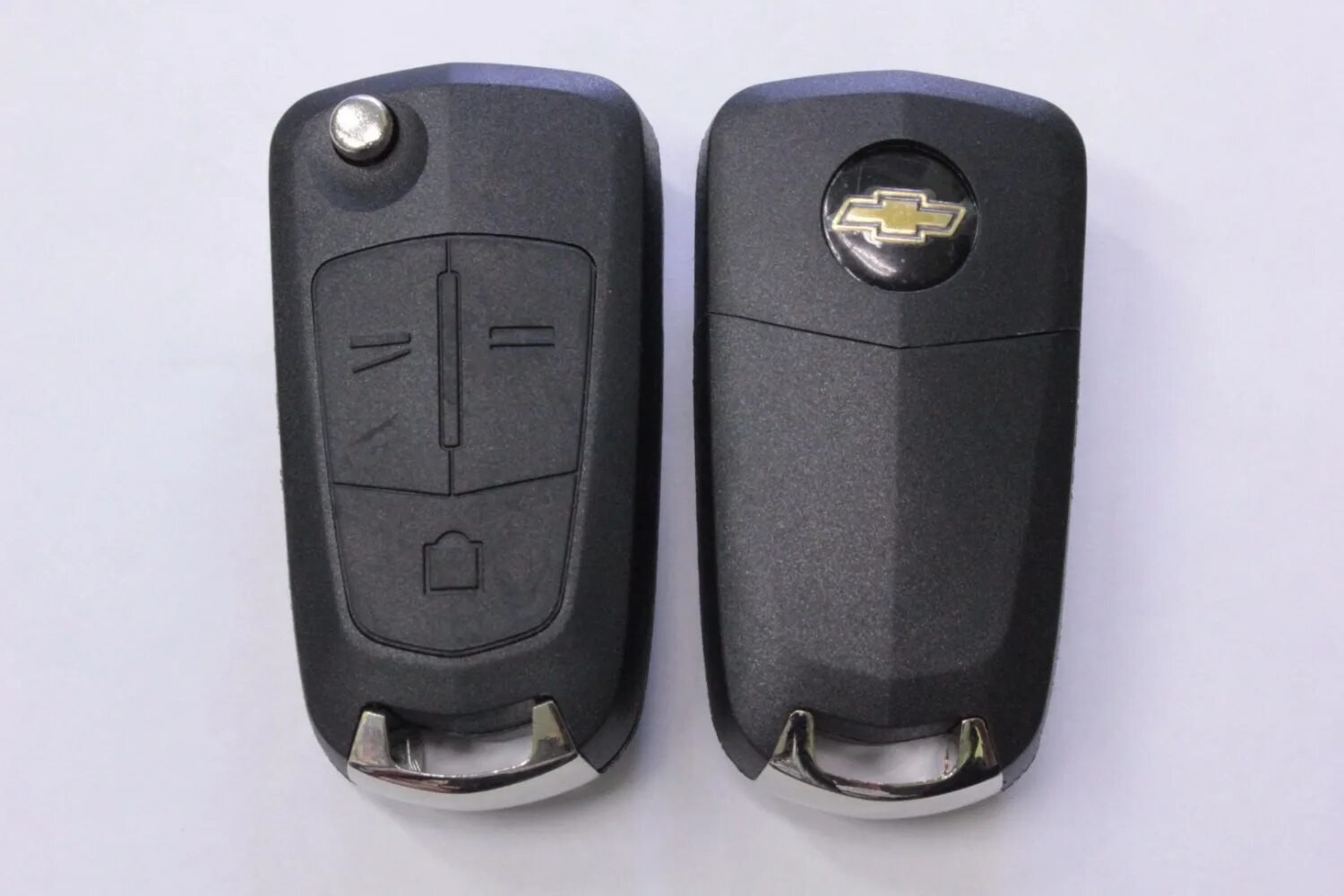 Корпус ключа или чехол на шевроле каптива 2015. Ключ выкидной шевроле эпика. Chevrolet epica key case. Заменить на выкидной ключ шевроле эпика. Chevrolet epica 2007 ключ.
