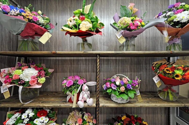 Цветы апшеронск. Цветочный салон. Цветочный магазин. Букеты в цветочных магазинах. Идеи для цветочного магазина.