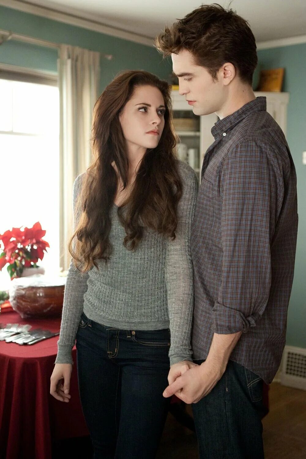 Pin by Rhythm Poddar on Twilight saga Vampire twilight, Twilight renesmee, Twili