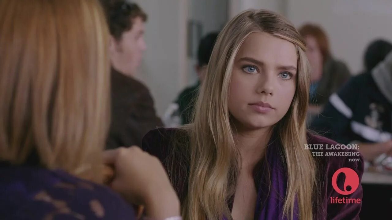 голубая лагуна 2012 брентон туэйтес. голубая лагуна: пробуждение (2012). голубая лагуна: пробуждение (2012). голубая лагуна 3. голубая лагуна 2012 барбара.