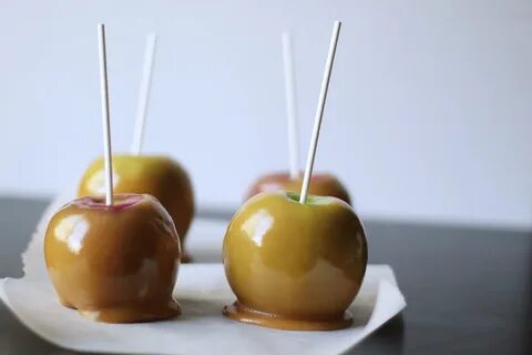 Яблоки палочками