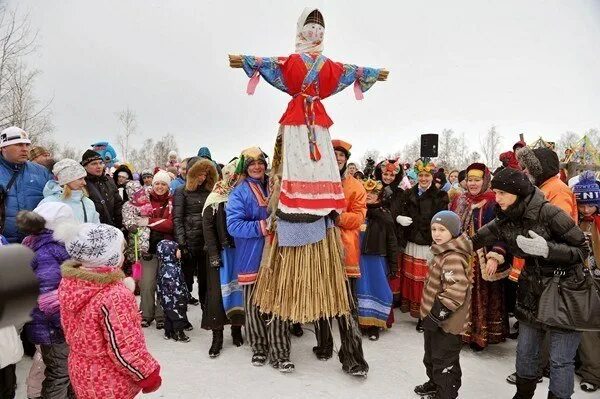 Деревня Шуваловка Масленица. Каток в Шуваловке, Петергоф. Русская деревня Шуваловка Масленица. Шуваловка Масленица 2022.