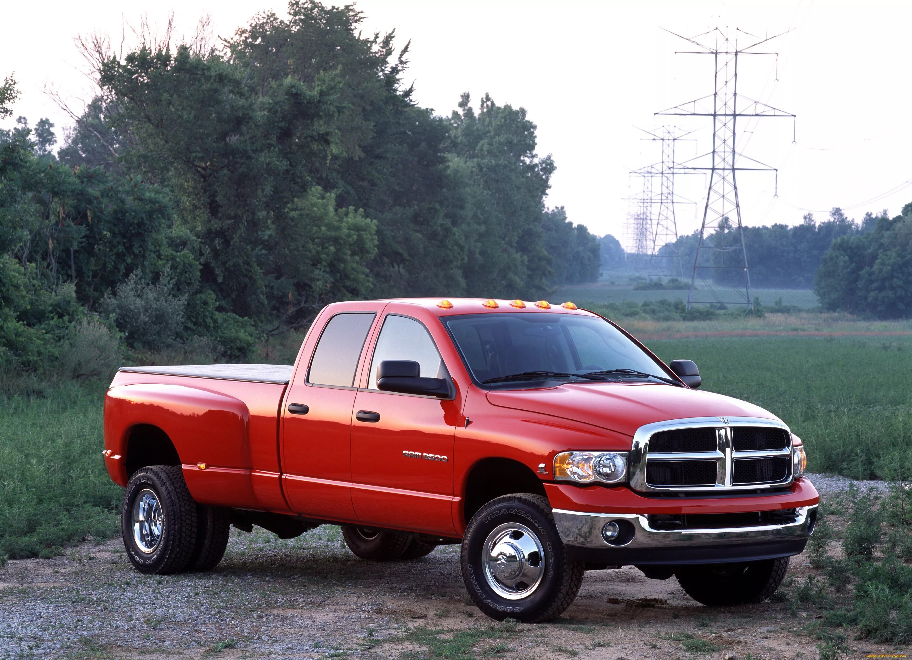 Додж рам поколения. Dodge Ram Pickup 3500. Dodge Ram 3500. Dodge Ram 2500. Dodge Ram 2003.