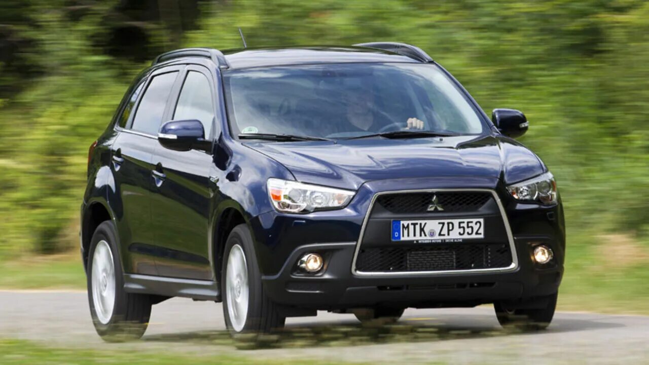 Первая мицубиси. Mitsubishi ASX 2.0 4wd. Mitsubishi ASX 1.8 di-d. ASX 1.8. Мицубиси ASX 1.8.