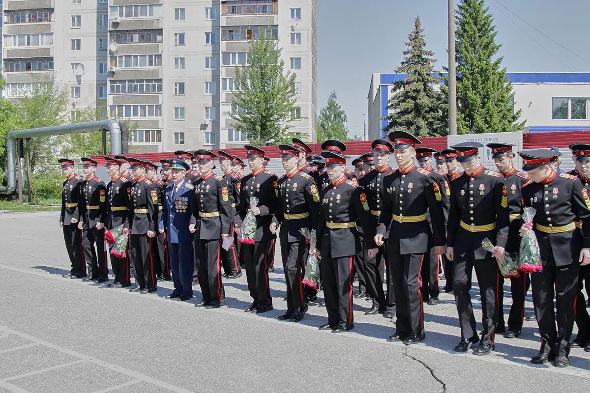 Сву последние новости. Ульяновское Гвардейское Суворовское военное училище. Гвардейское Суворовское военное училище УГСВУ. Суворовское училище Ульяновск. Гвардейское Суворовское военное училище в Ульяновске.