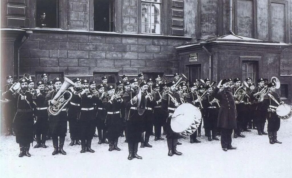 Старинный духовой оркестр. Оркестр лейб-гвардии Преображенского полка. Лейб-гвардии Преображенский полк. Преображенский полк Российской империи. Духовой оркестр лейб-гвардии.