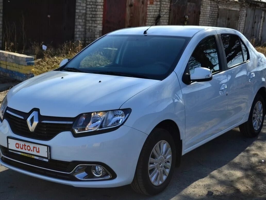 Рено логан 2 1. Renault logan ii 2012 —. Ренаулт логан бежевый. Рено логан 2 102 л с. С.