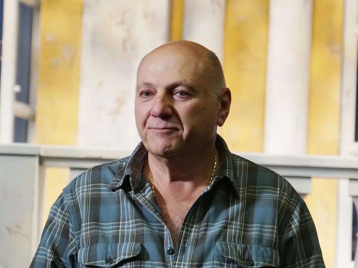Газаров сергей актер. Сергей газаров 2022. Художественный руководитель сергей газаров. Сергей газаров режиссер. Руководитель театра джигарханяна.