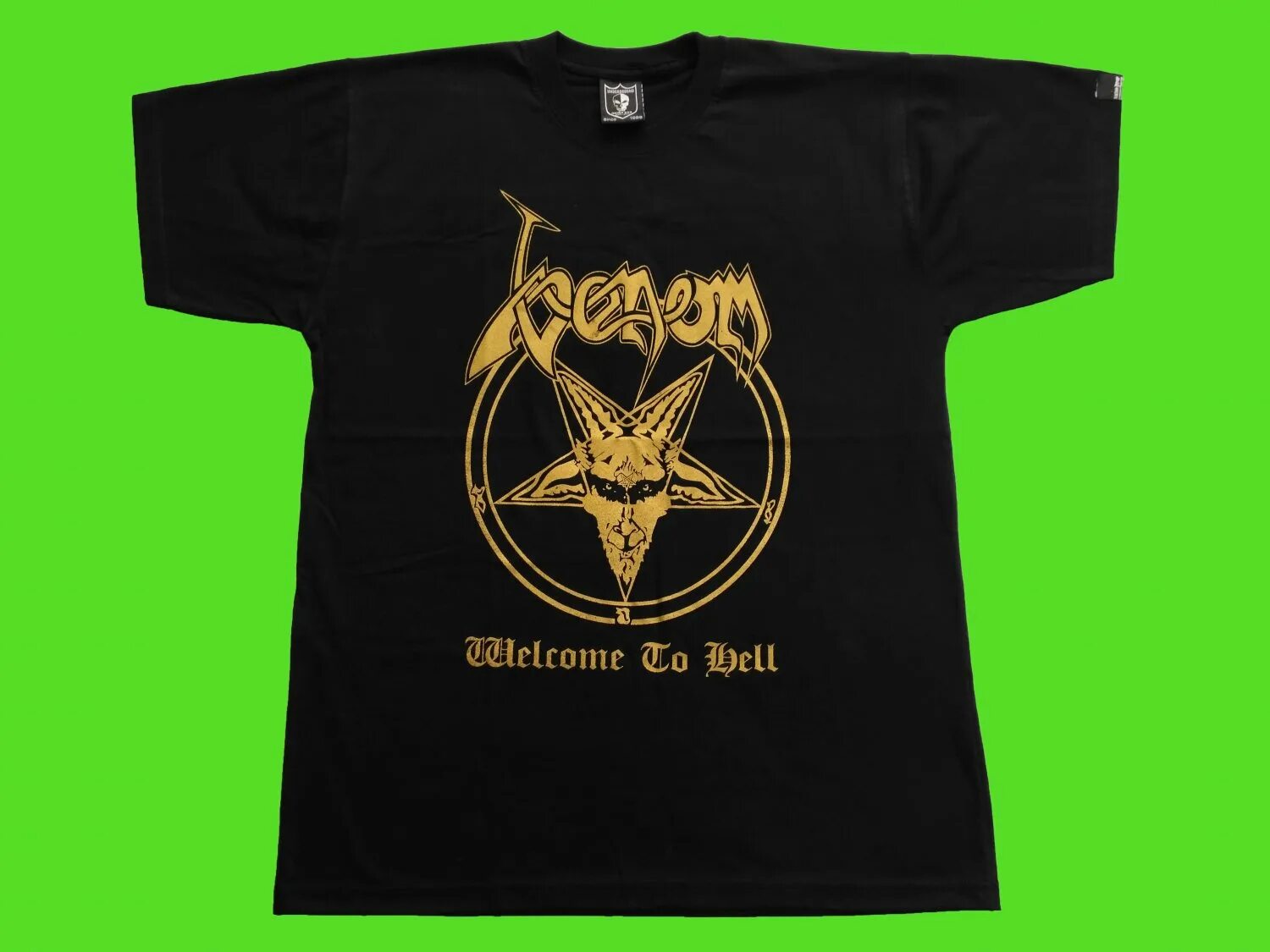Venom black metal плакат. Venom welcome to hell. Venom band t shirt. Майка venom welcome to hell. Venom welcome to hell обложка.
