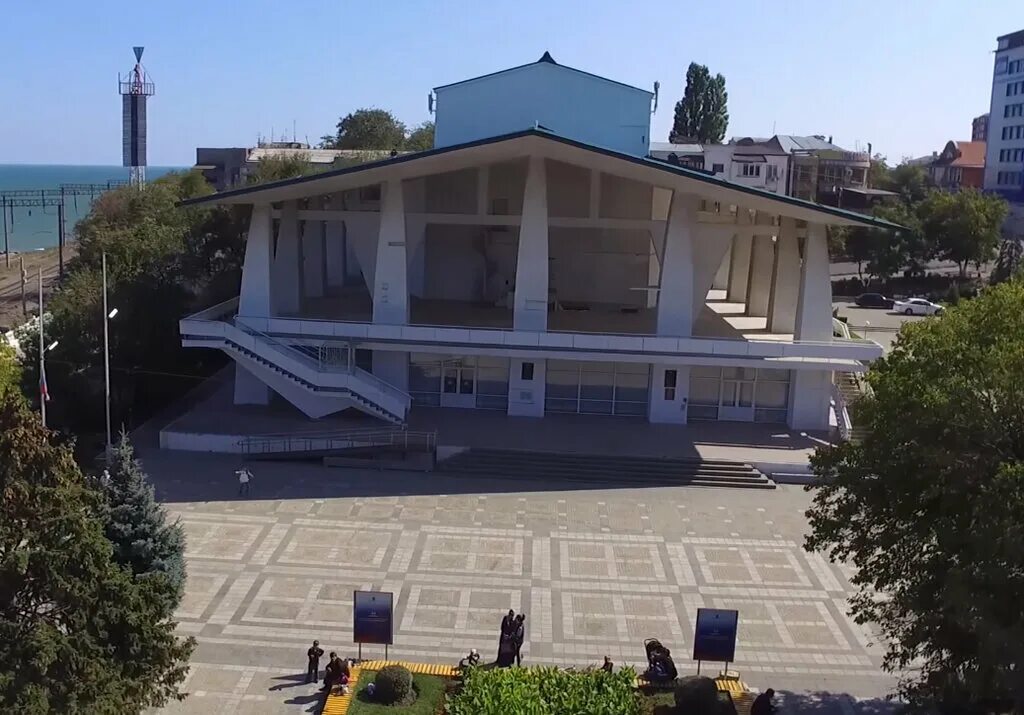 авар театр махачкала. гамзата цадасы. аварский театр имени гамзата цадасы. музыкально драматический театр имени гамзата цадасы. гамзата цадасы.