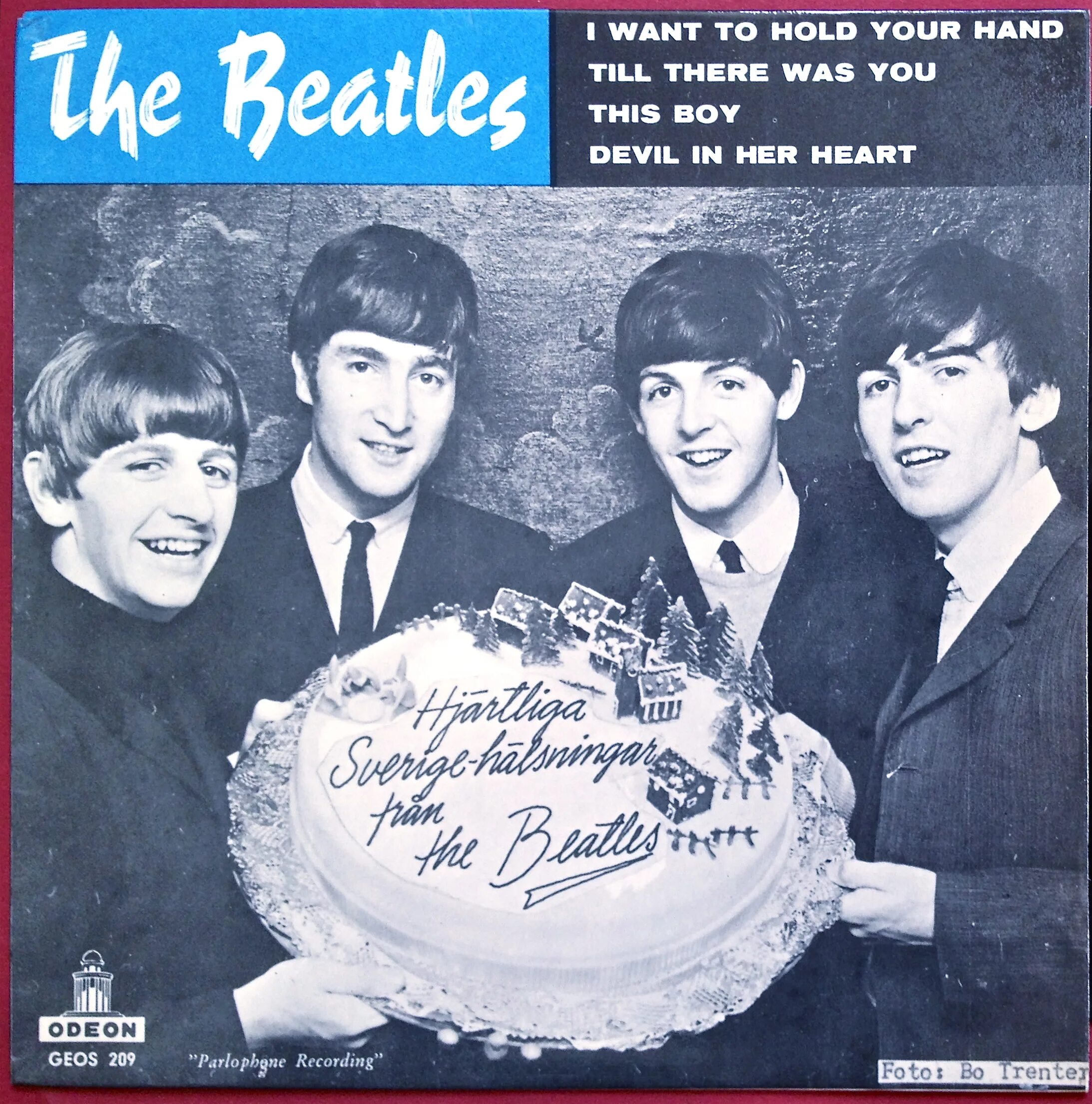 I want to hold. The beatles 1963 i want to hold your hand. битлз hold your hand. сингла «i want to hold your hand». битлз сингл ш want to hold your hand.