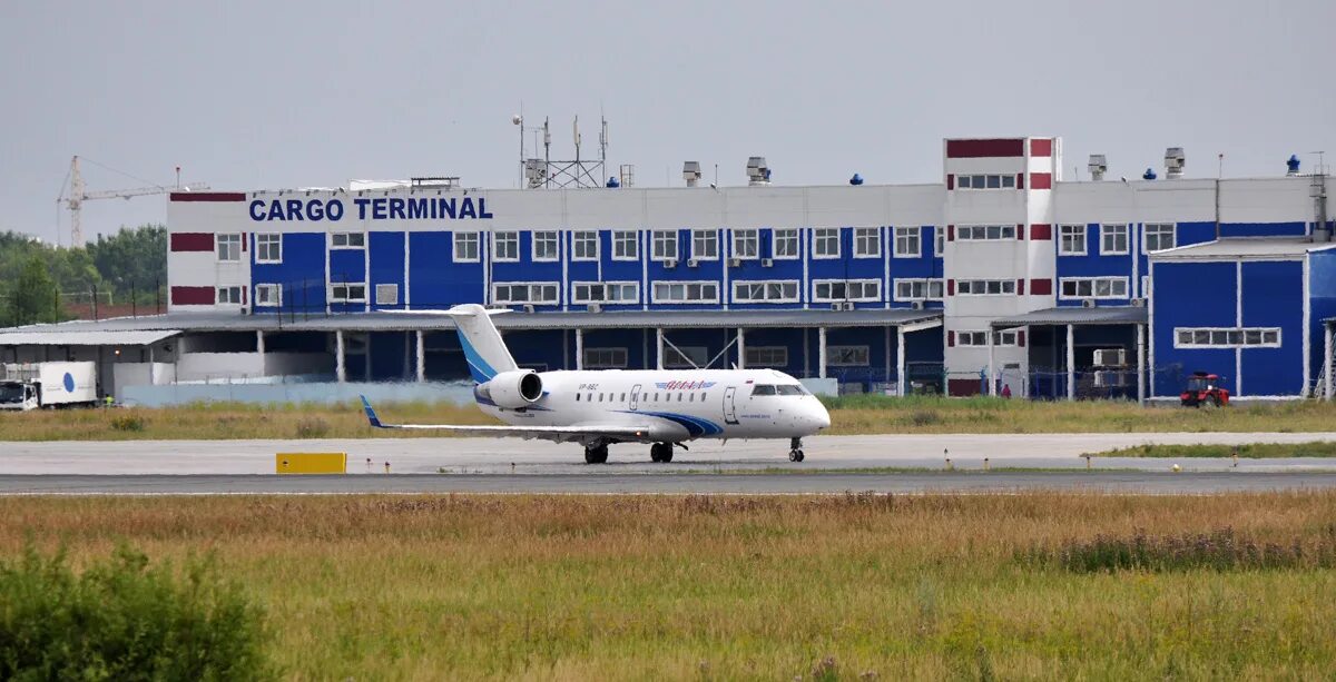 Грузовой терминал Толмачево Новосибирск. Аэропорт Толмачево грузовой терминал. Омск аэропорт Толмачево. Cargo Terminal Толмачево. Грузовой аэропорт телефон